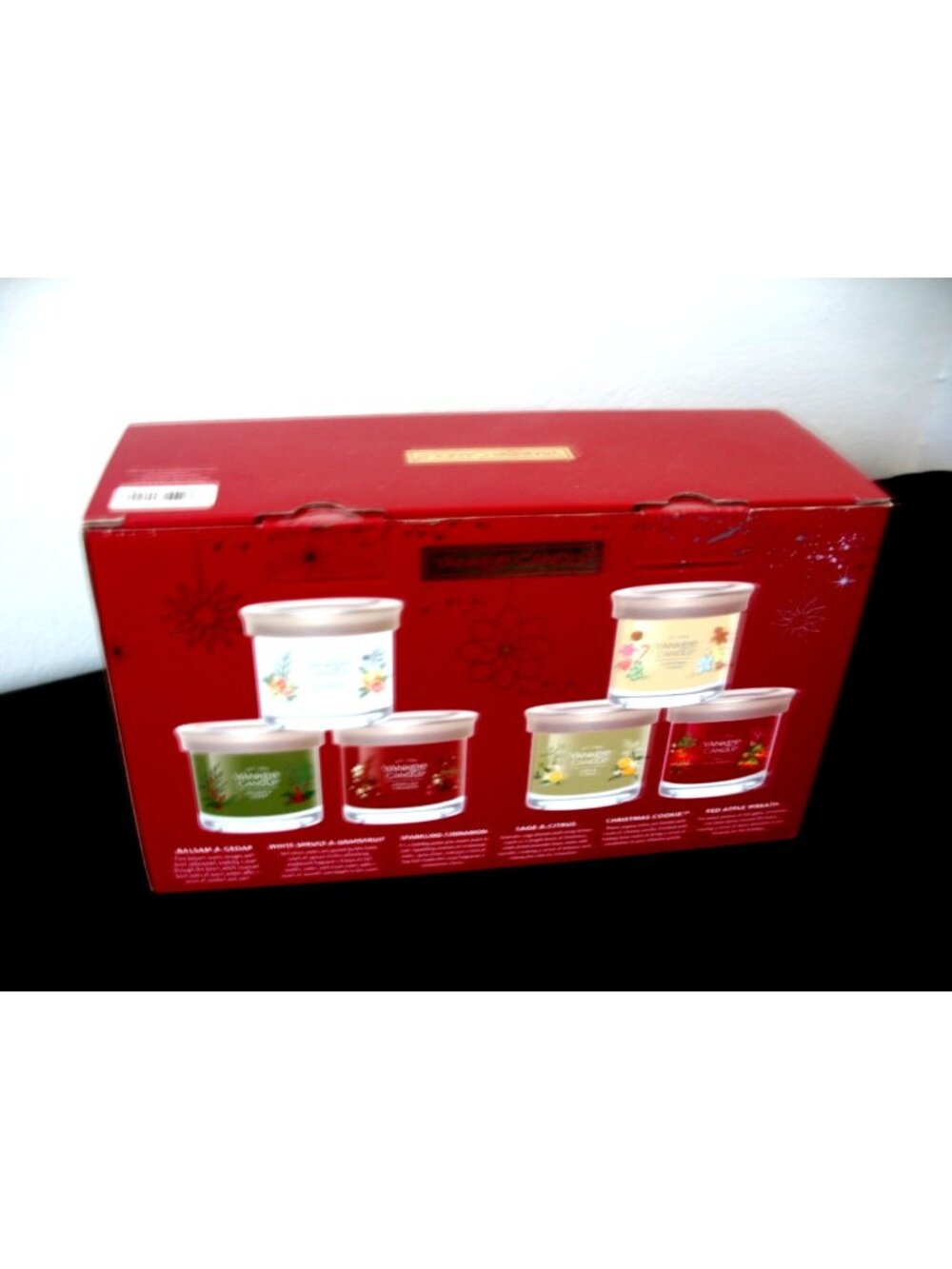 Yankee Candle Holiday Candle Variety, 4.3 Ounce (Pack of 3)  3 missing